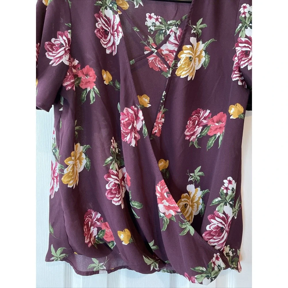 Faux Wrap Top Medium C Floral Purple Blouse Sheer Short Sleeve V-Neck‎ Feminine